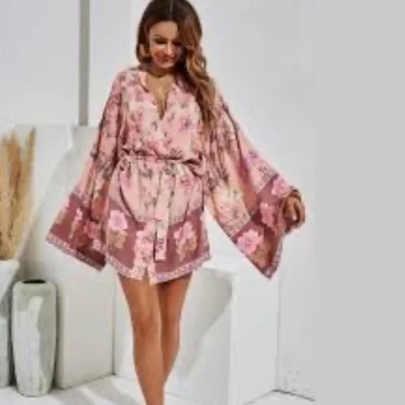 Bohemian Dahlia Floral Print Kimono Mini Dress - Picture 2 of 12